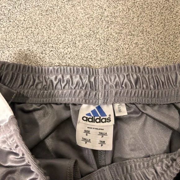 90s Vintage Adidas Baggy Silver Black & White Lined Tear Away Pants - Picture 5 of 7